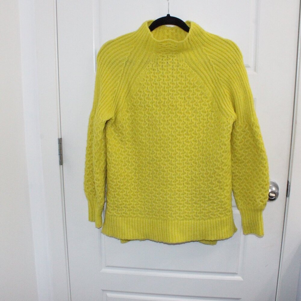by Anthropologie Bia Mock Neck Tunic Sweater size XS Alpaca Blend‎ Lime color